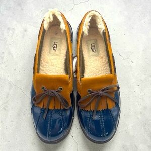 New Ugg Haylie Women’s Waterproof Loafers Shearling Sz 7 Navy Blue w/Bow Fringe